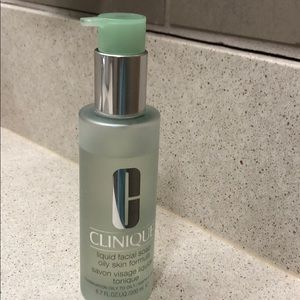Clinique face wash
